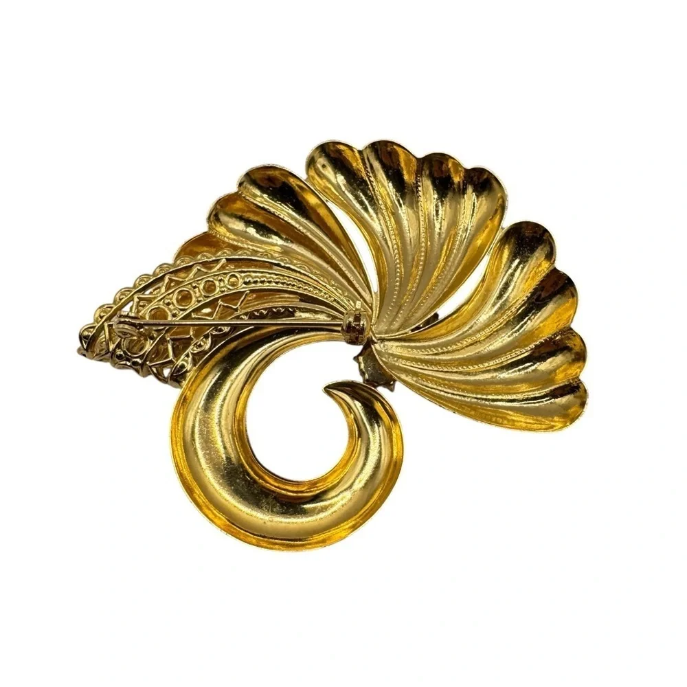 Vintage Gold Tone Swirl Fan Brooch Clear Rhinestone Statement Pin 3.5” x 2.25”